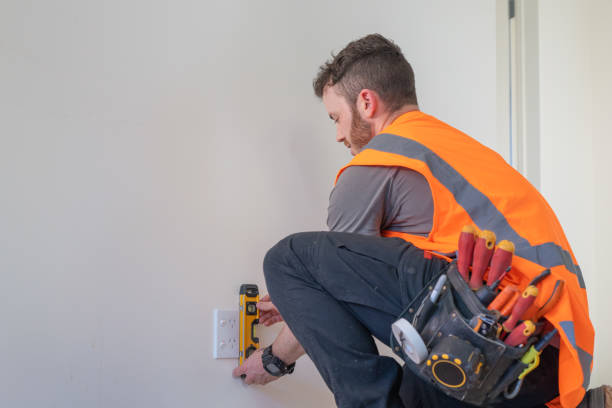 Electrical Outlet Repair in Crystal Lake, FL
